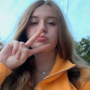 Meet your Posher, Anna